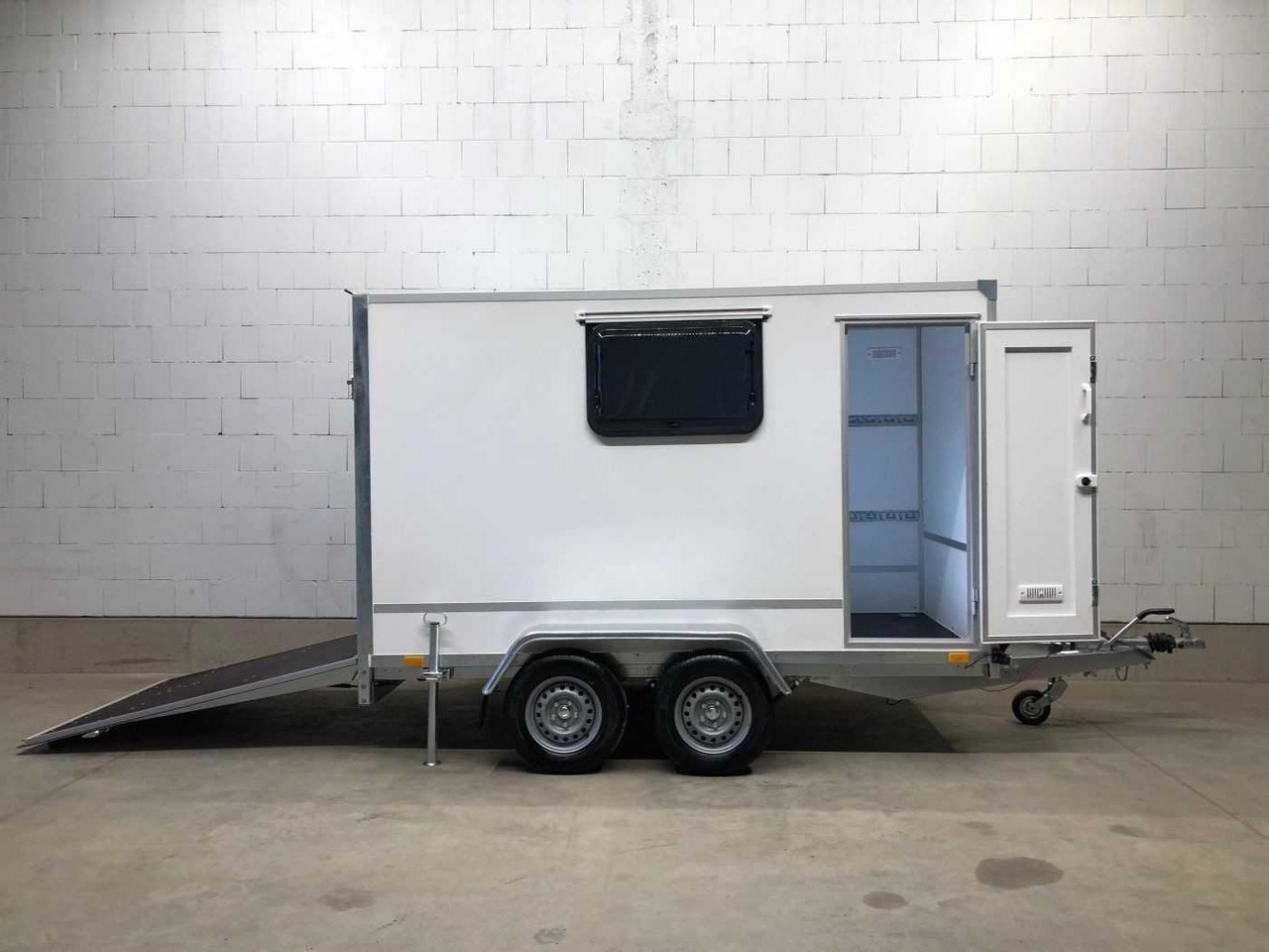 BLYSS F2030HTD Rampe Tür Fenster Kofferanhänger - Mootorratta haagis: pilt 1 BLYSS F2030HTD Rampe Tür Fenster Kofferanhänger - Mootorratta haagis: pilt 1