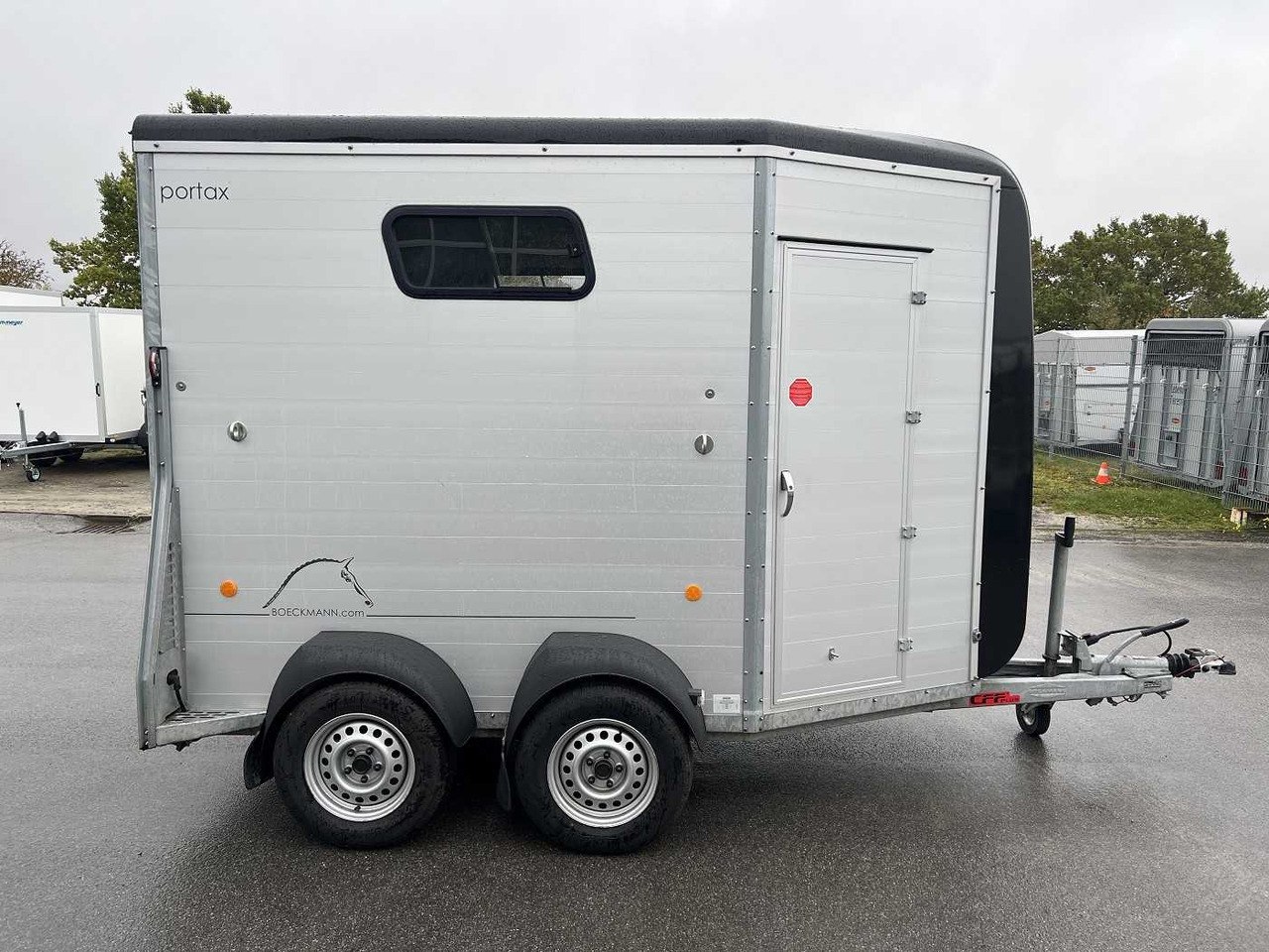 BOECKMANN Portax E TKL Pferdeanhänger - Hobutreiler: pilt 2 BOECKMANN Portax E TKL Pferdeanhänger - Hobutreiler: pilt 2