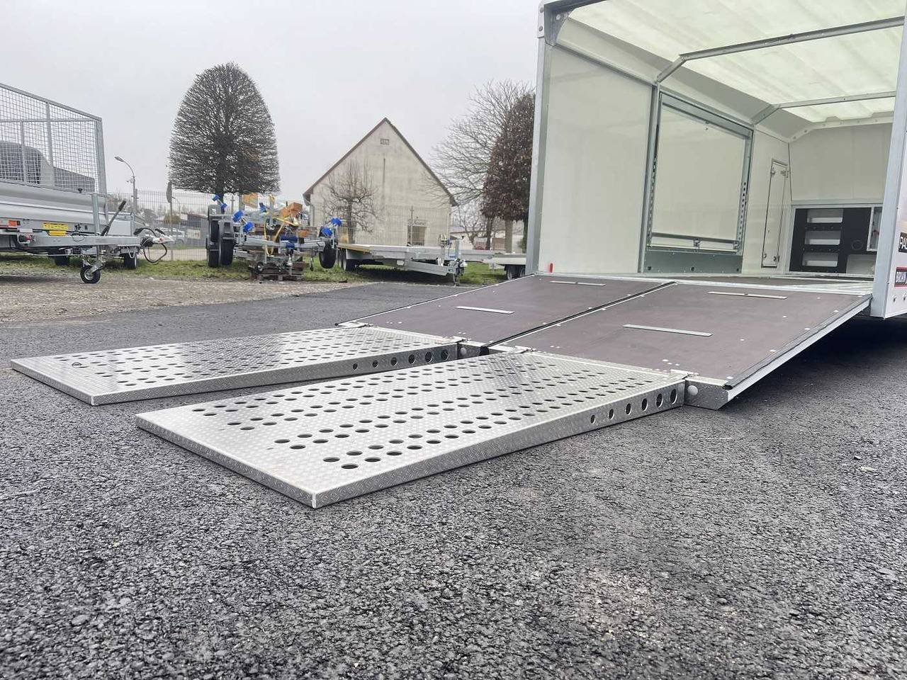 Uus Treiler järelhaagis BRIAN_JAMES Race Sport Autotransporter geschlossen: pilt 7