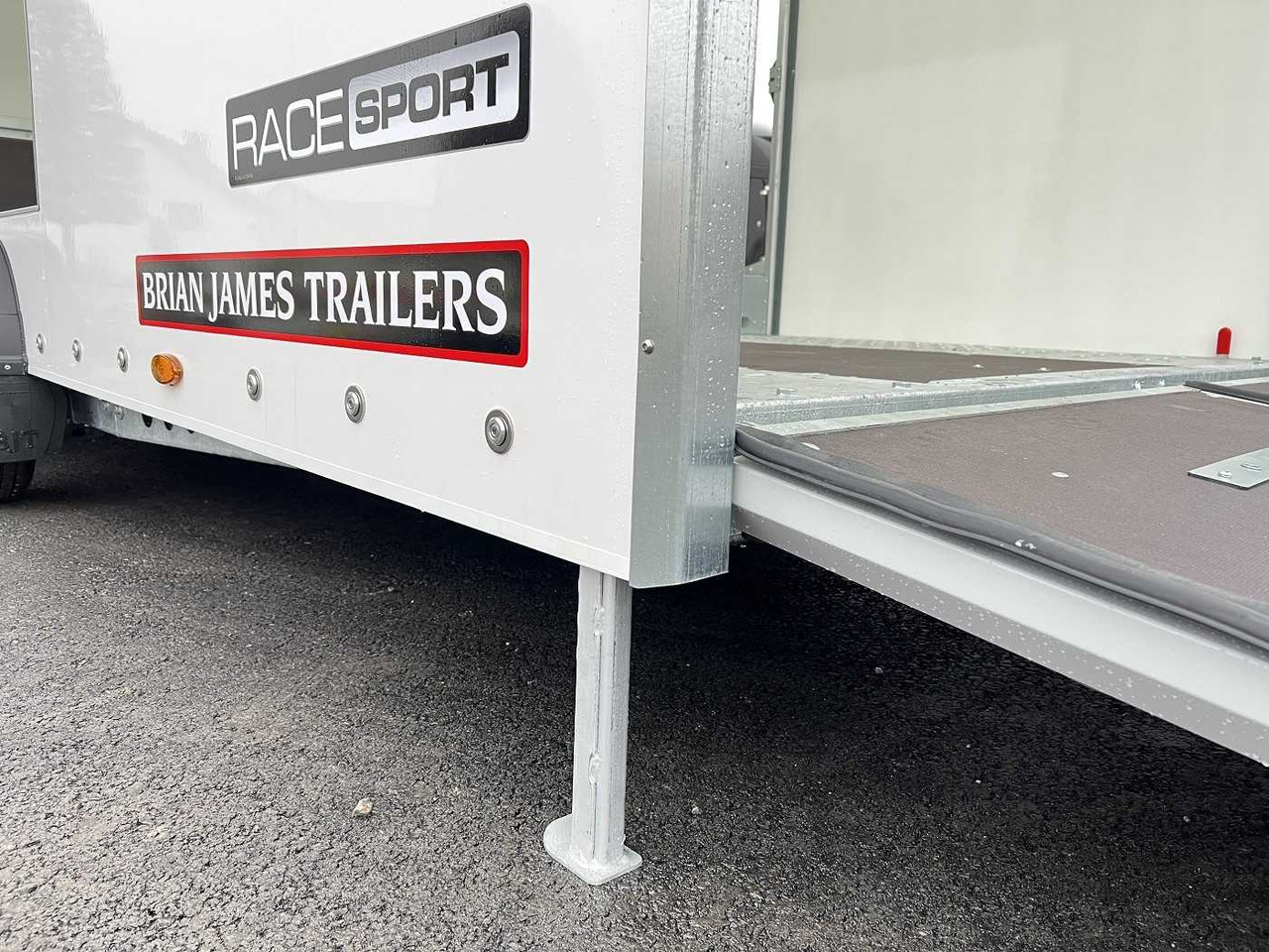 Uus Treiler järelhaagis BRIAN_JAMES Race Sport Autotransporter geschlossen: pilt 10