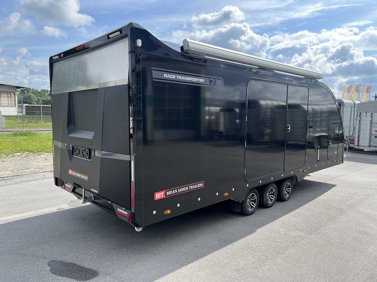 BRIAN_JAMES Race Transporter 7 Autotransporter geschlossen - Treiler järelhaagis: pilt 3 BRIAN_JAMES Race Transporter 7 Autotransporter geschlossen - Treiler järelhaagis: pilt 3