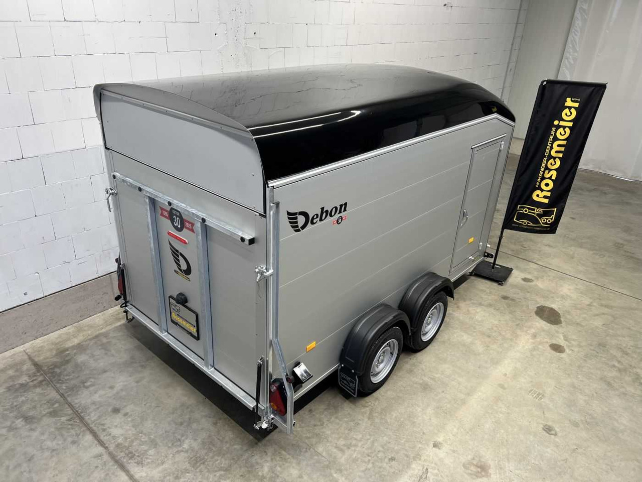 CHEVAL LIBERTE DEBON C700 Roadster Kofferanhänger - Furgoonjärelhaagis: pilt 4 CHEVAL LIBERTE DEBON C700 Roadster Kofferanhänger - Furgoonjärelhaagis: pilt 4