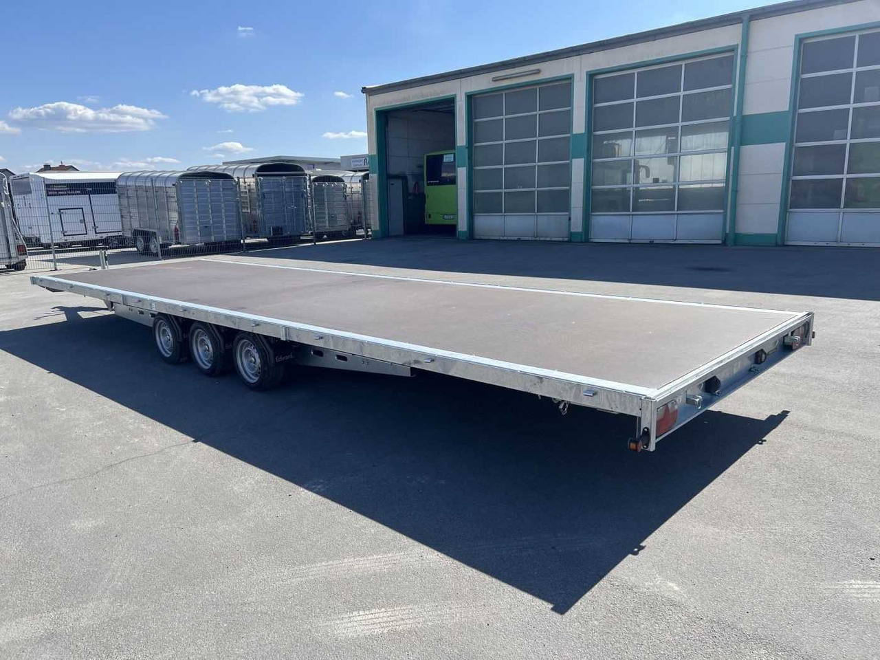 EDUARD 8524-5-POV-3563 Tridem Hochlader - Auto järelhaagis: pilt 5 EDUARD 8524-5-POV-3563 Tridem Hochlader - Auto järelhaagis: pilt 5