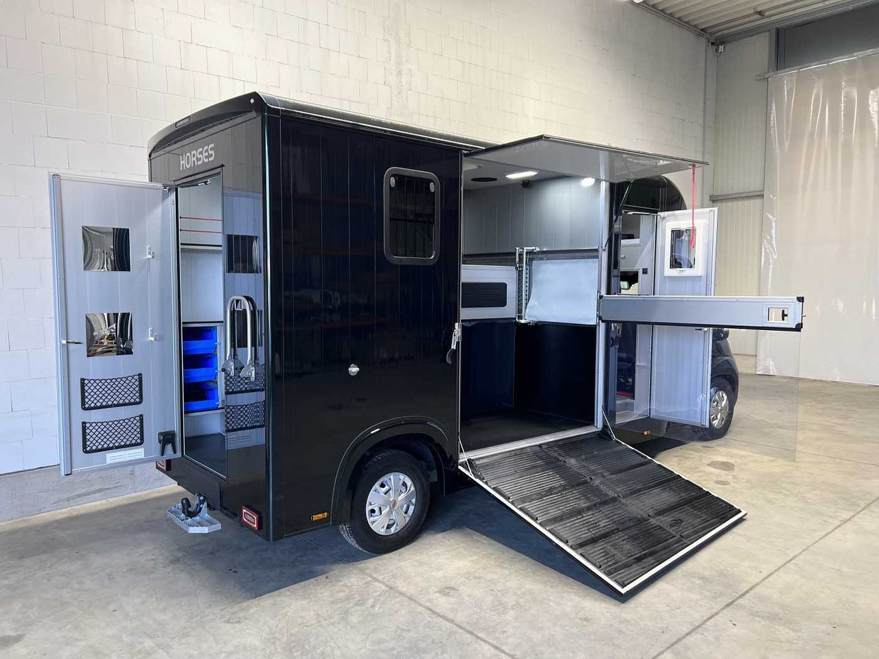 Fiat Böckmann Compact L+ Stall Tour LKW liising Fiat Böckmann Compact L+ Stall Tour LKW: pilt 6