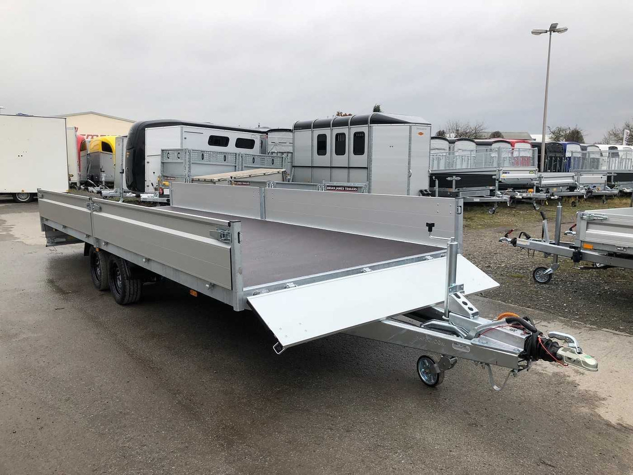 HAPERT Azure H-2 Hochlader - Platvormhaagis/ Madelhaagis: pilt 1 HAPERT Azure H-2 Hochlader - Platvormhaagis/ Madelhaagis: pilt 1