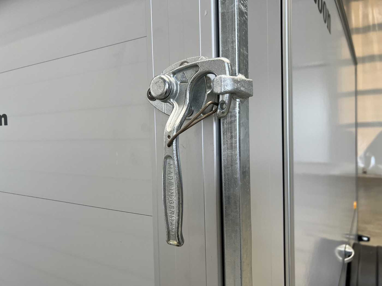 CHEVAL LIBERTE DEBON C500 Fourgon Verk.Kl re +Tür Kofferanhänger - Haagis: pilt 5 CHEVAL LIBERTE DEBON C500 Fourgon Verk.Kl re +Tür Kofferanhänger - Haagis: pilt 5