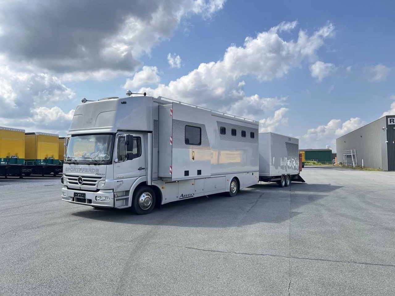 MERCEDES-BENZ Atego 1229 + Anhänger LKW - Hobuseauto: pilt 5 MERCEDES-BENZ Atego 1229 + Anhänger LKW - Hobuseauto: pilt 5