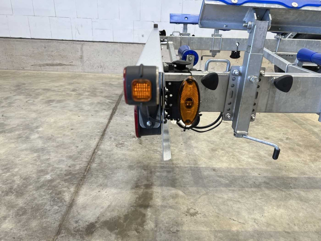 TPV BA2700-L 100 Bootsanhänger - Paadihaagis: pilt 5 TPV BA2700-L 100 Bootsanhänger - Paadihaagis: pilt 5