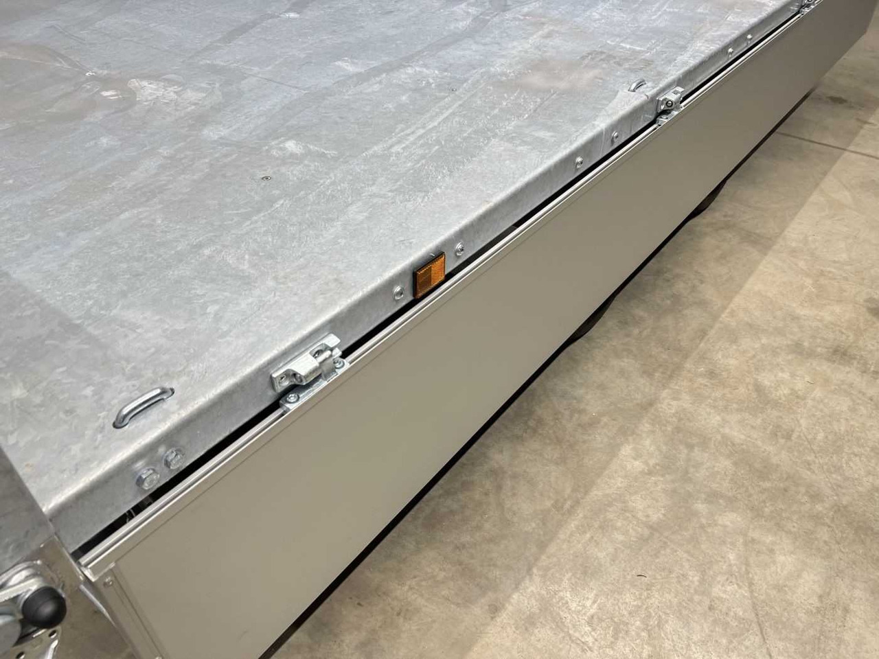 Uus Kalluri järelhaagis VARIANT 3519TB30 mit Blattfedern Profi Dreiseitenkipper: pilt 14
