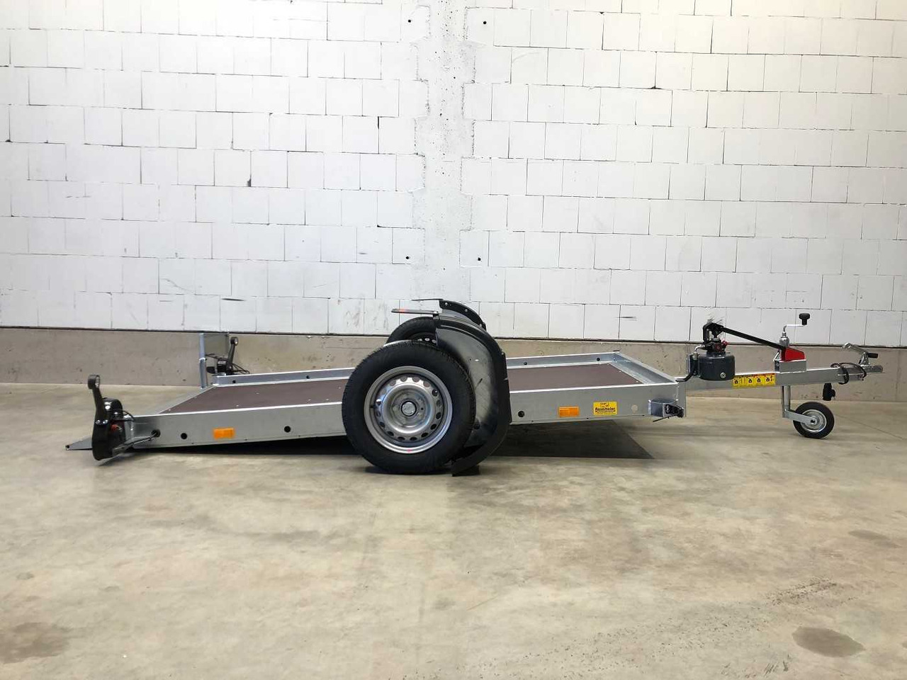 VEZEKO Husky F 08.25 Hobby Absenker - Multilift/ Liftdumper haagis: pilt 2 VEZEKO Husky F 08.25 Hobby Absenker - Multilift/ Liftdumper haagis: pilt 2