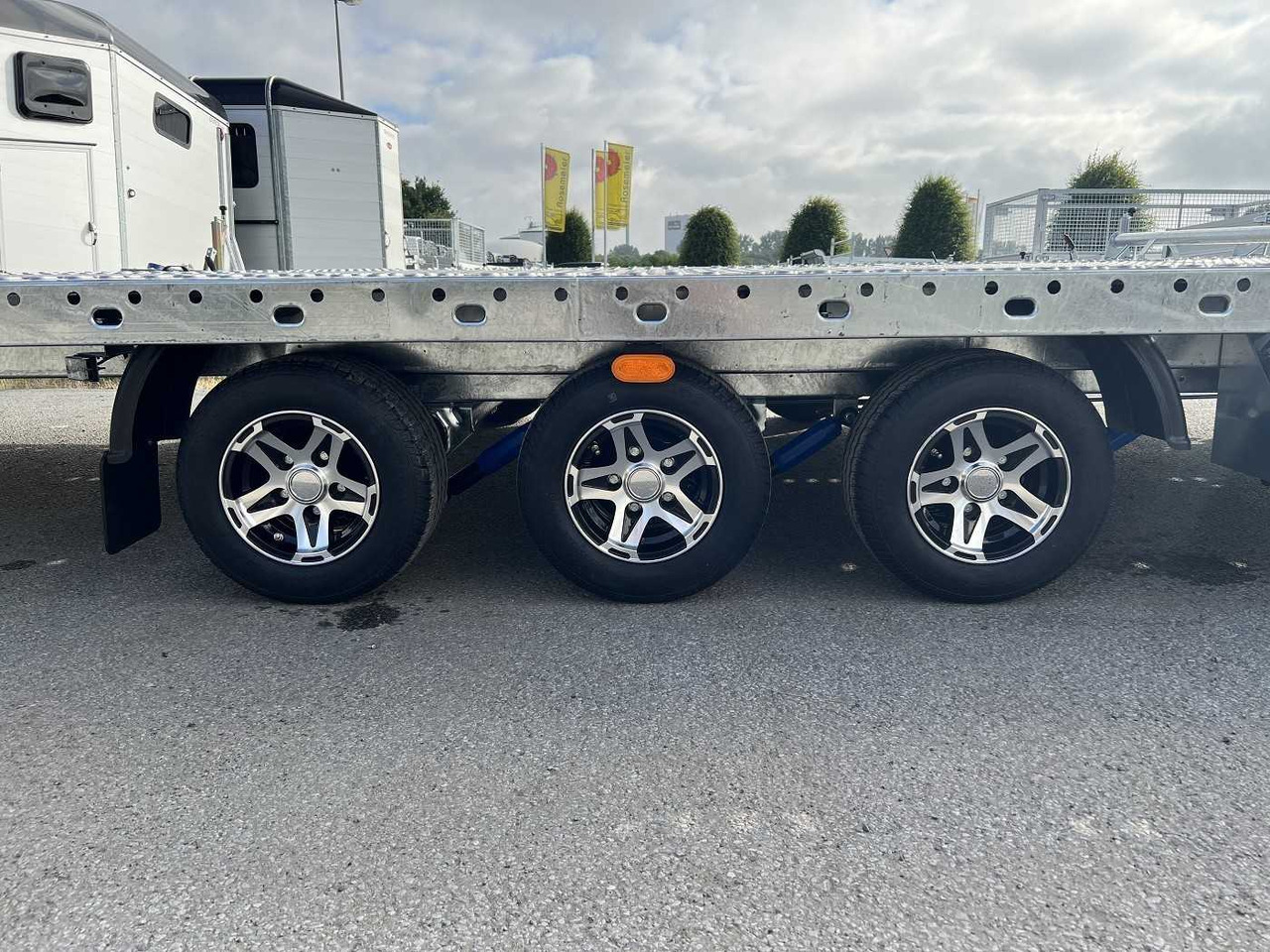 Uus Treiler järelhaagis VEZEKO Jumbola 35.60 Tridem Autotransporter: pilt 10