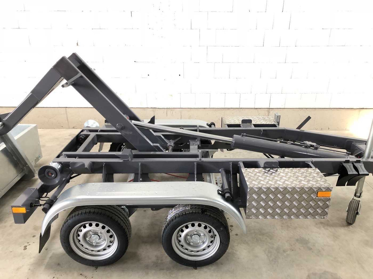 VEZEKO Konos 35 Mulde 400 Muldenkipper - Multilift/ Liftdumper haagis: pilt 3 VEZEKO Konos 35 Mulde 400 Muldenkipper - Multilift/ Liftdumper haagis: pilt 3