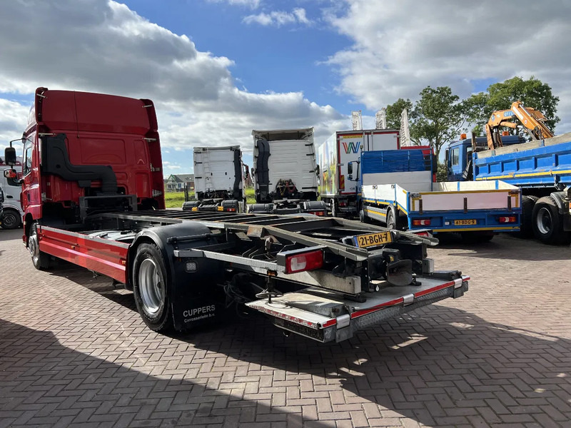 DAF CF 290 4X2 EURO6 SPACECAB RENOVA / VANGMUIL / LAADKLEP / TOP STAAT - Konteinerveduk/ Tõstukiga veoauto: pilt 3 DAF CF 290 4X2 EURO6 SPACECAB RENOVA / VANGMUIL / LAADKLEP / TOP STAAT - Konteinerveduk/ Tõstukiga veoauto: pilt 3