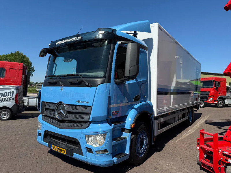 Mercedes-Benz Antos Antos 1824L Koffer mit 2 Tons Ladebordwand TUV/10-25 / Holland Truck - Kasti veoauto: pilt 4 Mercedes-Benz Antos Antos 1824L Koffer mit 2 Tons Ladebordwand TUV/10-25 / Holland Truck - Kasti veoauto: pilt 4