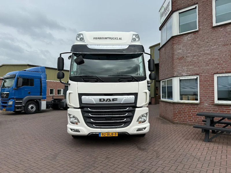 DAF CF 410 CF410 4X2 Spacecab - Distributie trekker - Mileuzone - Dealer onderhouden - apk 6-2026 - Sadulveok: pilt 2 DAF CF 410 CF410 4X2 Spacecab - Distributie trekker - Mileuzone - Dealer onderhouden - apk 6-2026 - Sadulveok: pilt 2
