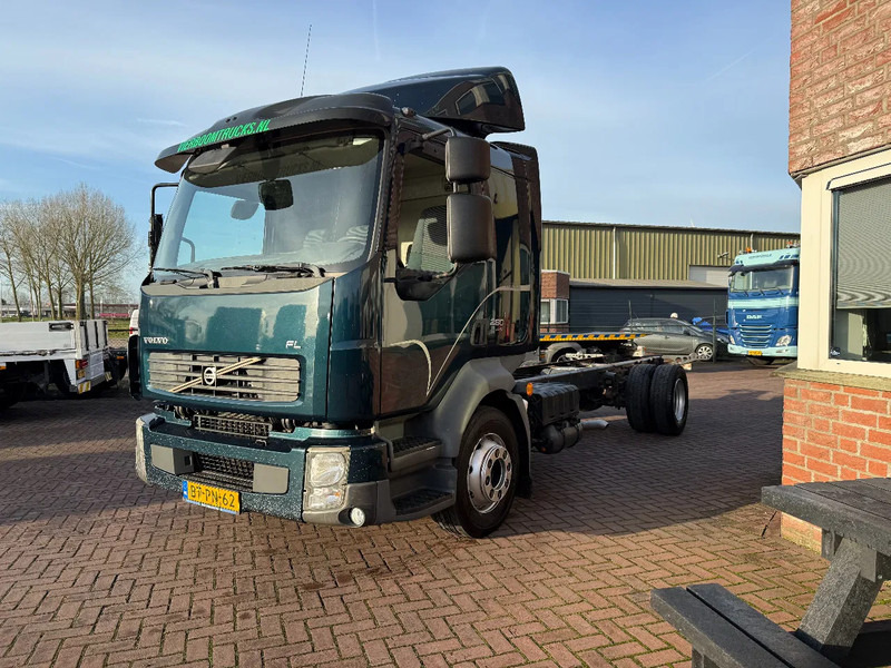 Volvo FL 12 FL 280 11.990KG MANUAL GEARBOX - Kabiinišassiiga veoauto: pilt 2 Volvo FL 12 FL 280 11.990KG MANUAL GEARBOX - Kabiinišassiiga veoauto: pilt 2