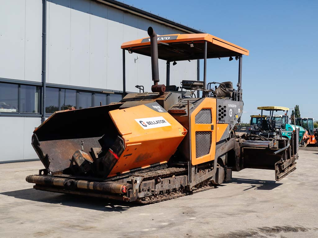 VOLVO ABG P6820C - Asfaldilaotur: pilt 2 VOLVO ABG P6820C - Asfaldilaotur: pilt 2