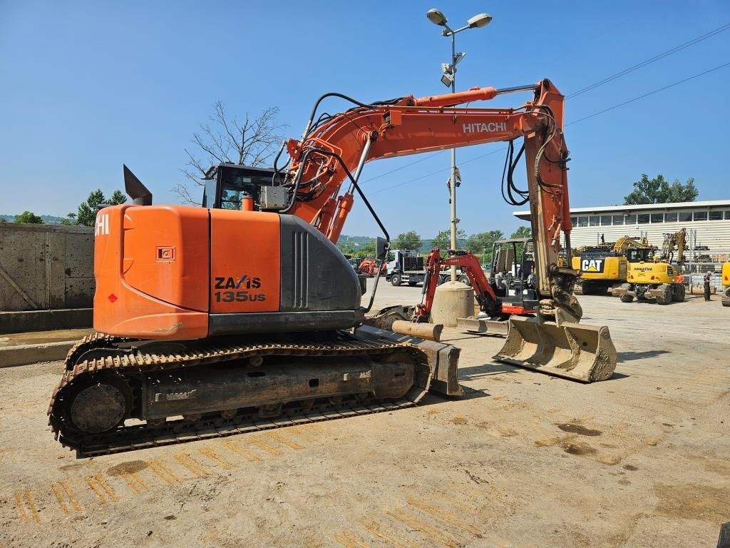 HITACHI ZX 135 US - Lintekskavaator: pilt 4 HITACHI ZX 135 US - Lintekskavaator: pilt 4