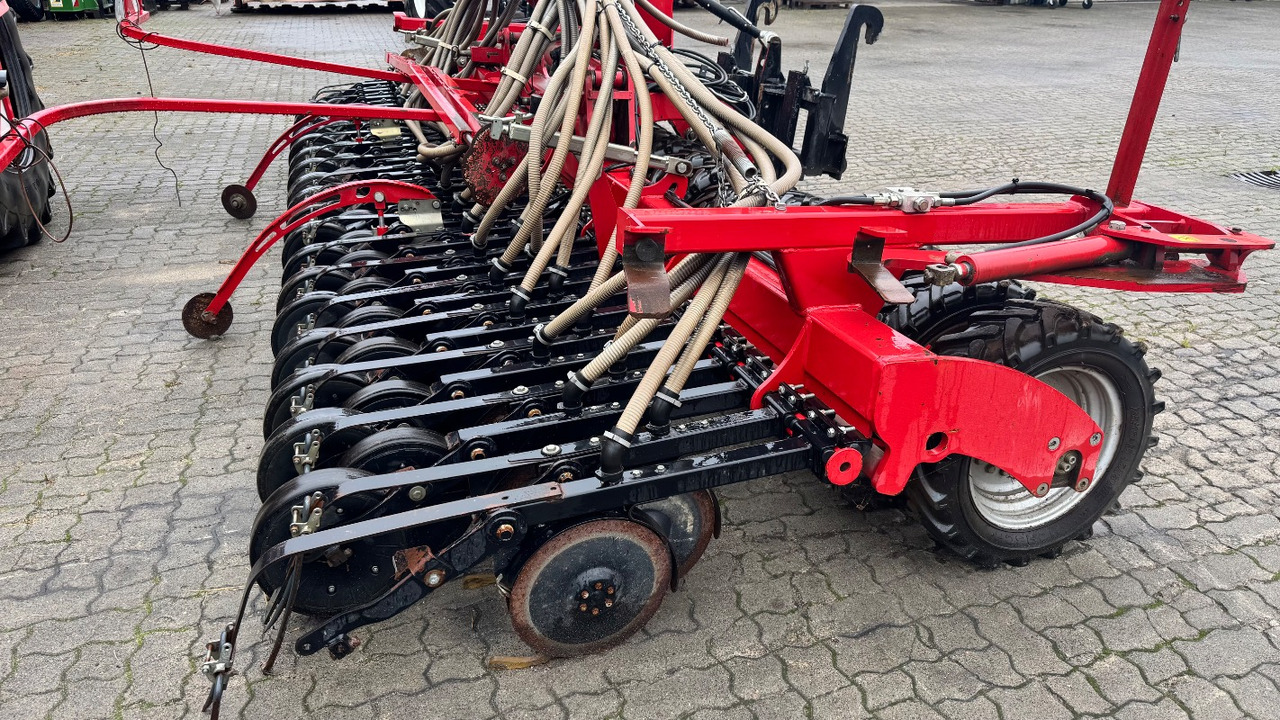 Horsch Pronto 6AS mit Säschiene Maistro 8RC - Külvimasin: pilt 2 Horsch Pronto 6AS mit Säschiene Maistro 8RC - Külvimasin: pilt 2