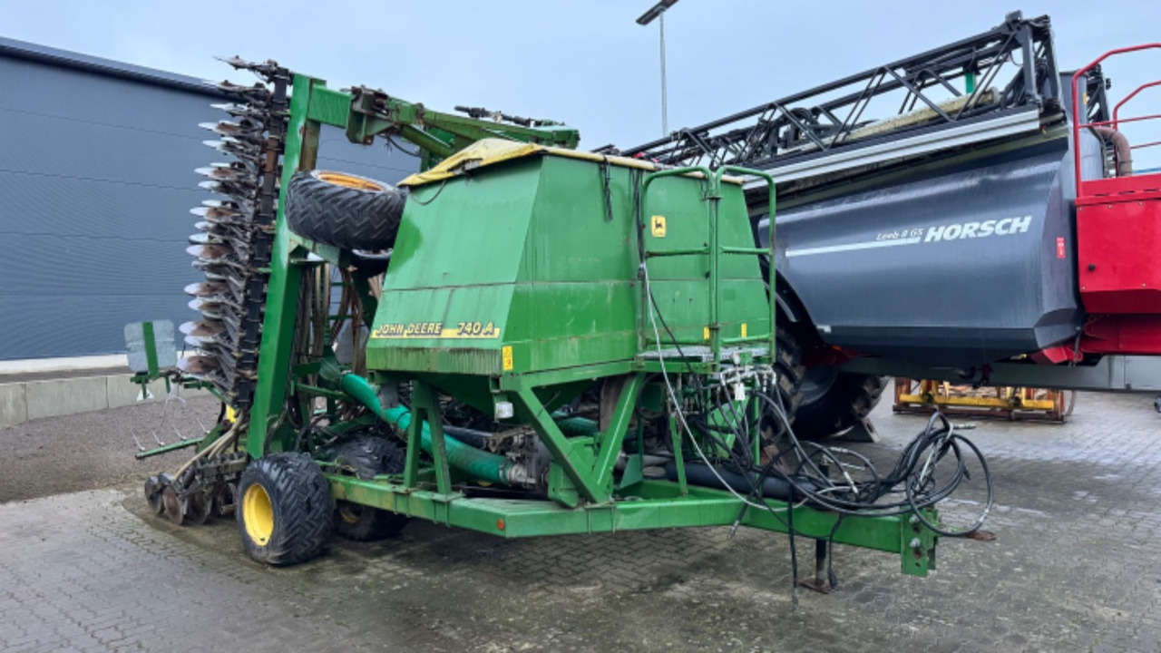 John Deere 740 A 8m - Külvimasin: pilt 2 John Deere 740 A 8m - Külvimasin: pilt 2