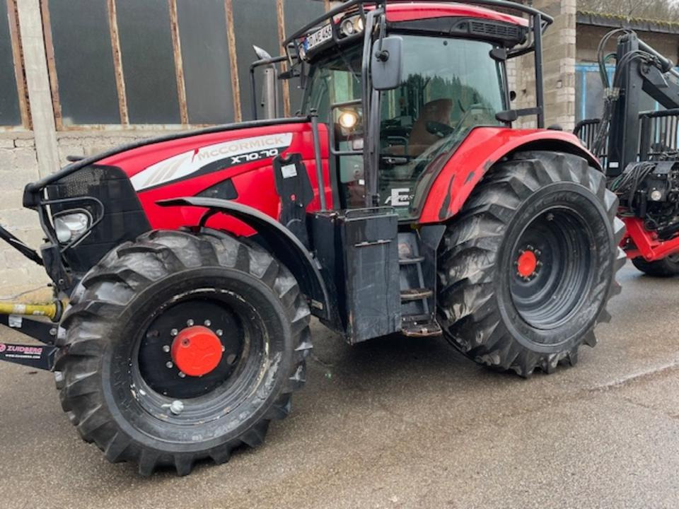 Forst-Traktor MC Cormick X70.70 - Metsatraktor: pilt 1 Forst-Traktor MC Cormick X70.70 - Metsatraktor: pilt 1