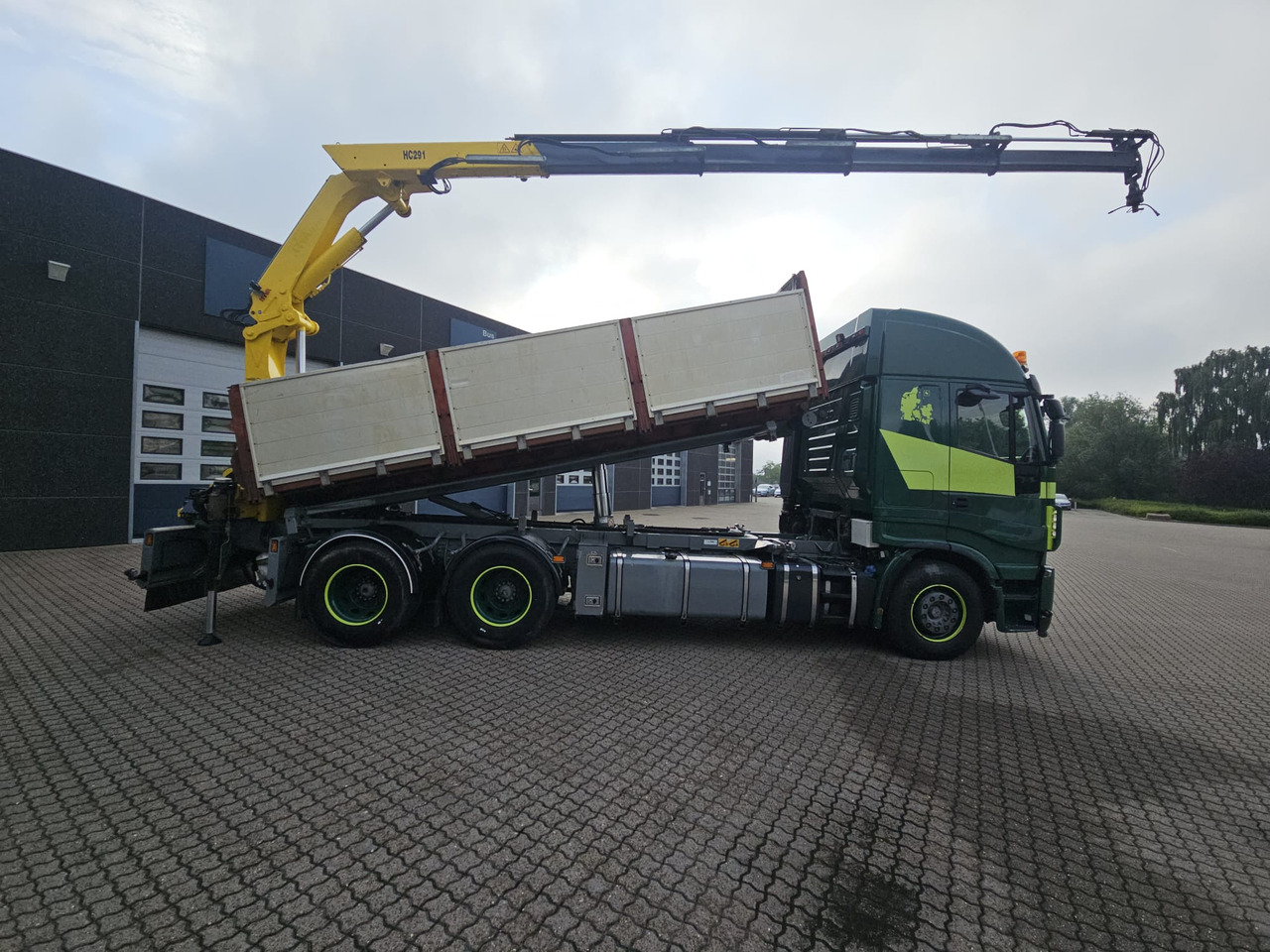 Iveco Stralis 560 6x4 - Konteinerveduk/ Tõstukiga veoauto, Kraanaga veoauto: pilt 4 Iveco Stralis 560 6x4 - Konteinerveduk/ Tõstukiga veoauto, Kraanaga veoauto: pilt 4