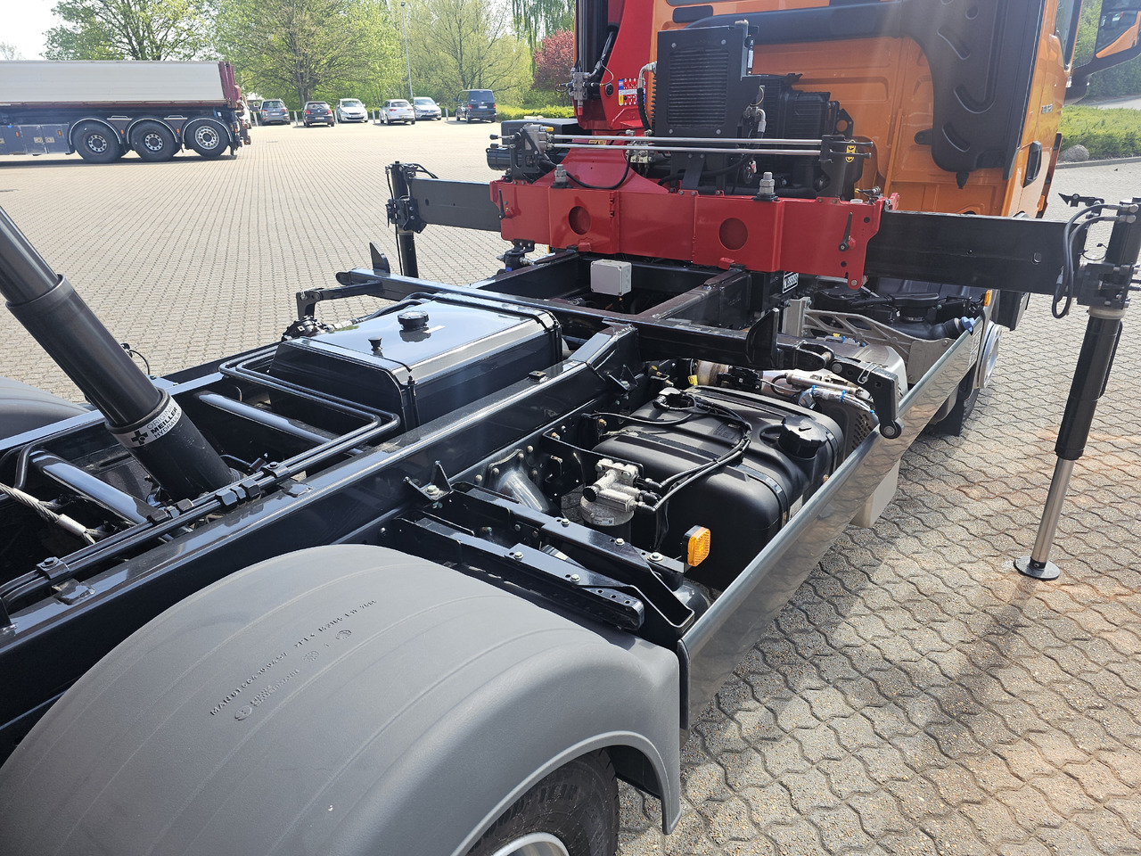 Kallurauto, Kraanaga veoauto MAN TGL 8.220: pilt 27
