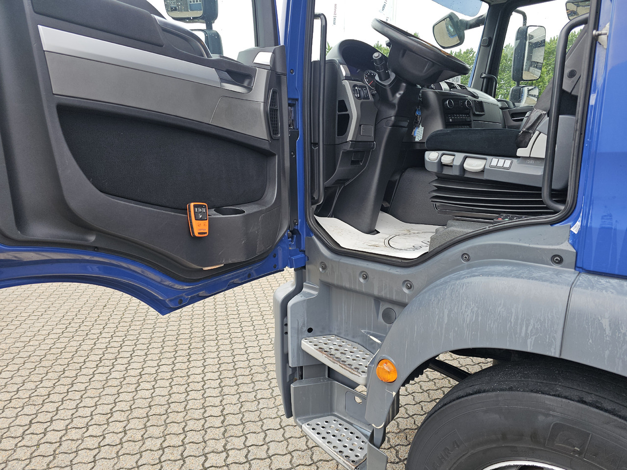 MAN TGM 18.290 - Kasti veoauto: pilt 5 MAN TGM 18.290 - Kasti veoauto: pilt 5