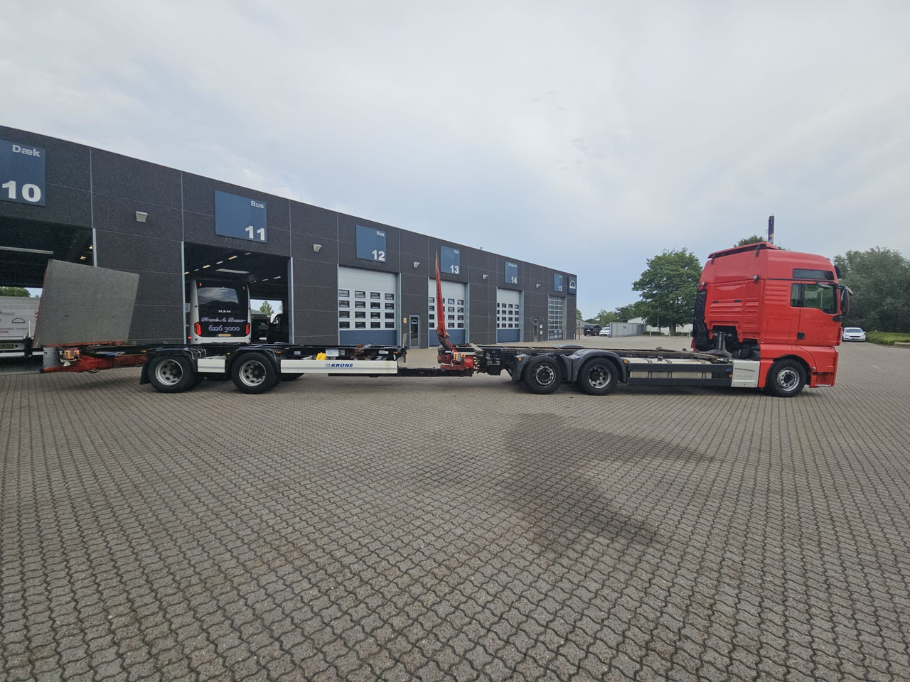 MAN TGX 26.500 with trailer - Konteinerveduk/ Tõstukiga veoauto: pilt 3 MAN TGX 26.500 with trailer - Konteinerveduk/ Tõstukiga veoauto: pilt 3