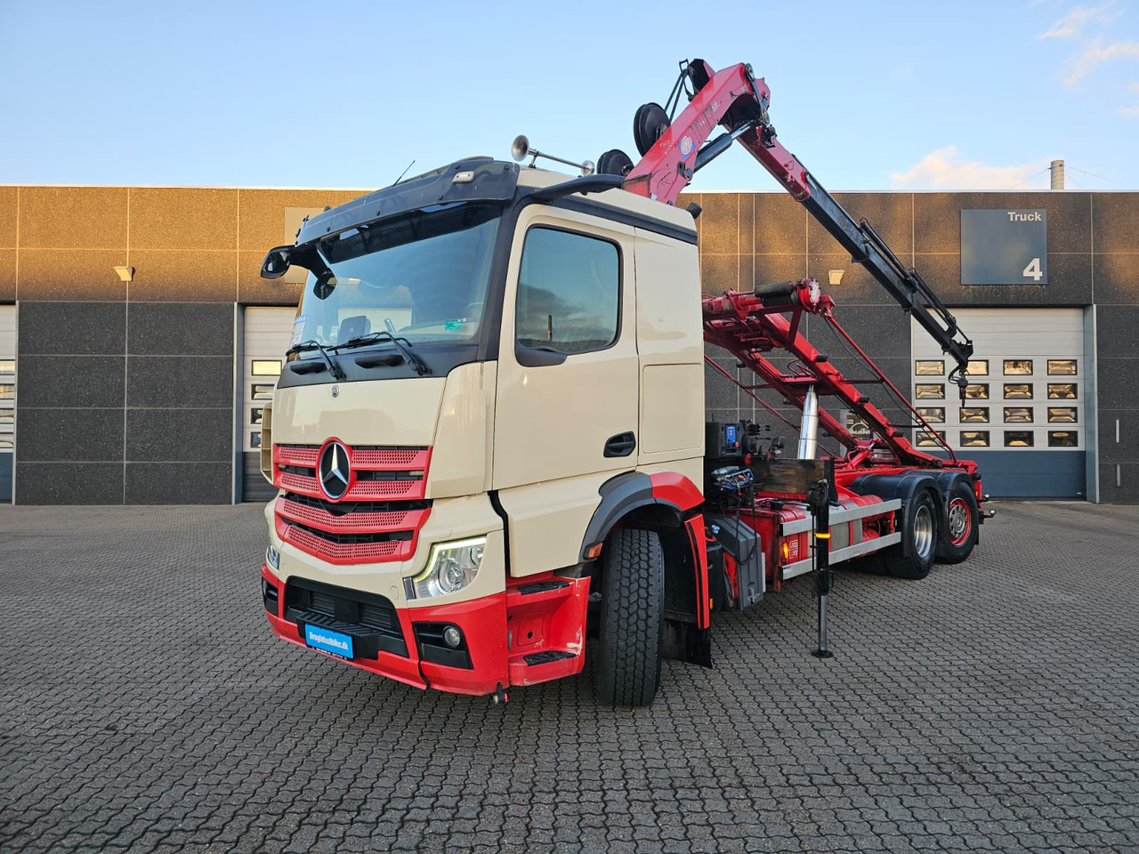 Mercedes Benz Actros 2545 - Konteinerveduk/ Tõstukiga veoauto, Kraanaga veoauto: pilt 1 Mercedes Benz Actros 2545 - Konteinerveduk/ Tõstukiga veoauto, Kraanaga veoauto: pilt 1