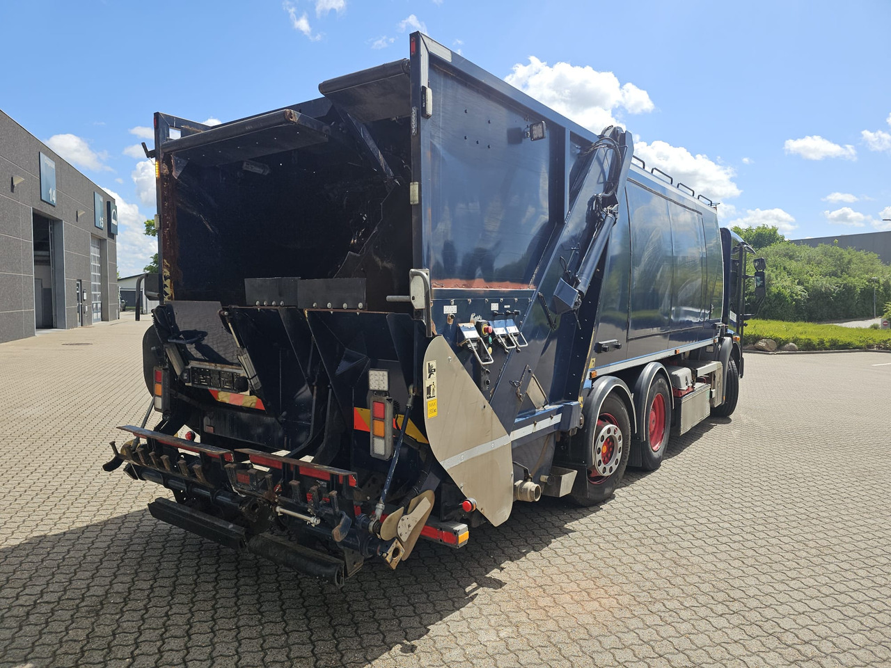 Mercedes Econic 2630 Gas-CNG - Prügiauto: pilt 5 Mercedes Econic 2630 Gas-CNG - Prügiauto: pilt 5
