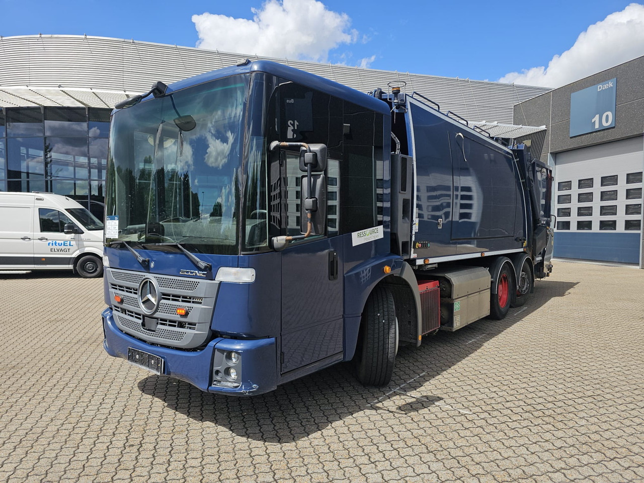 Mercedes Econic 2630 Gas-CNG - Prügiauto: pilt 1 Mercedes Econic 2630 Gas-CNG - Prügiauto: pilt 1