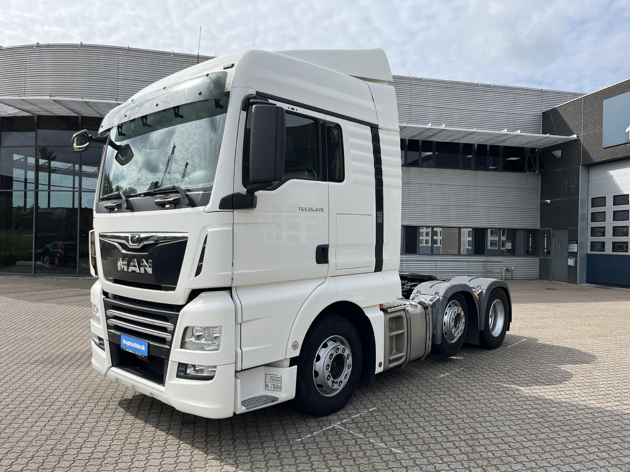 MAN TGX 26.470 6x2-2 - Sadulveok: pilt 1 MAN TGX 26.470 6x2-2 - Sadulveok: pilt 1