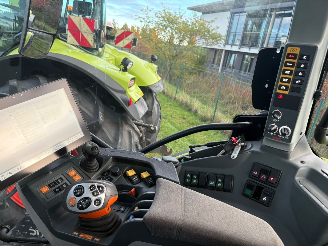 CLAAS Arion 550 CMATIC - Traktor: pilt 2 CLAAS Arion 550 CMATIC - Traktor: pilt 2