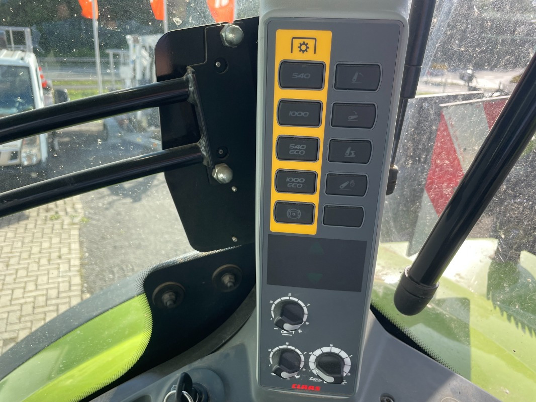 CLAAS Arion 660 CMATIC - Traktor: pilt 2 CLAAS Arion 660 CMATIC - Traktor: pilt 2