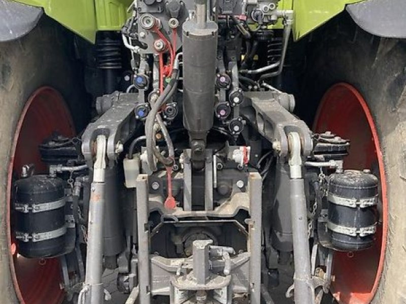 CLAAS Axion 850 CEBIS - Traktor: pilt 4 CLAAS Axion 850 CEBIS - Traktor: pilt 4
