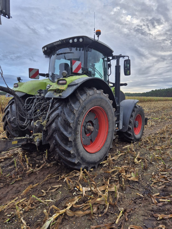 CLAAS Axion 870 - Traktor: pilt 2 CLAAS Axion 870 - Traktor: pilt 2