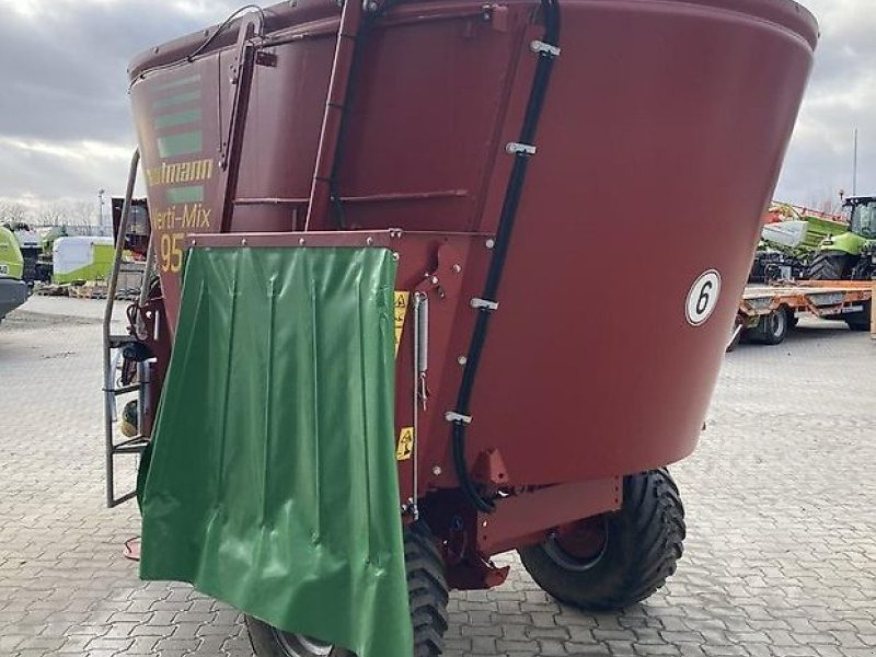 Strautmann Verti-Mix 951 - Söödasegamisvanker: pilt 5 Strautmann Verti-Mix 951 - Söödasegamisvanker: pilt 5