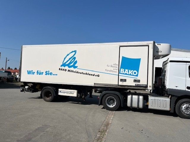 Kotschenreuther SKK 121 Kühlauflieger mit Trennwand Multitemp - Külmutiga poolhaagis: pilt 1 Kotschenreuther SKK 121 Kühlauflieger mit Trennwand Multitemp - Külmutiga poolhaagis: pilt 1