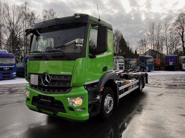 Mercedes-Benz Arocs 2643 Mit Meiller Abrollkipper Top - Konkstõstukiga veoauto: pilt 3 Mercedes-Benz Arocs 2643 Mit Meiller Abrollkipper Top - Konkstõstukiga veoauto: pilt 3