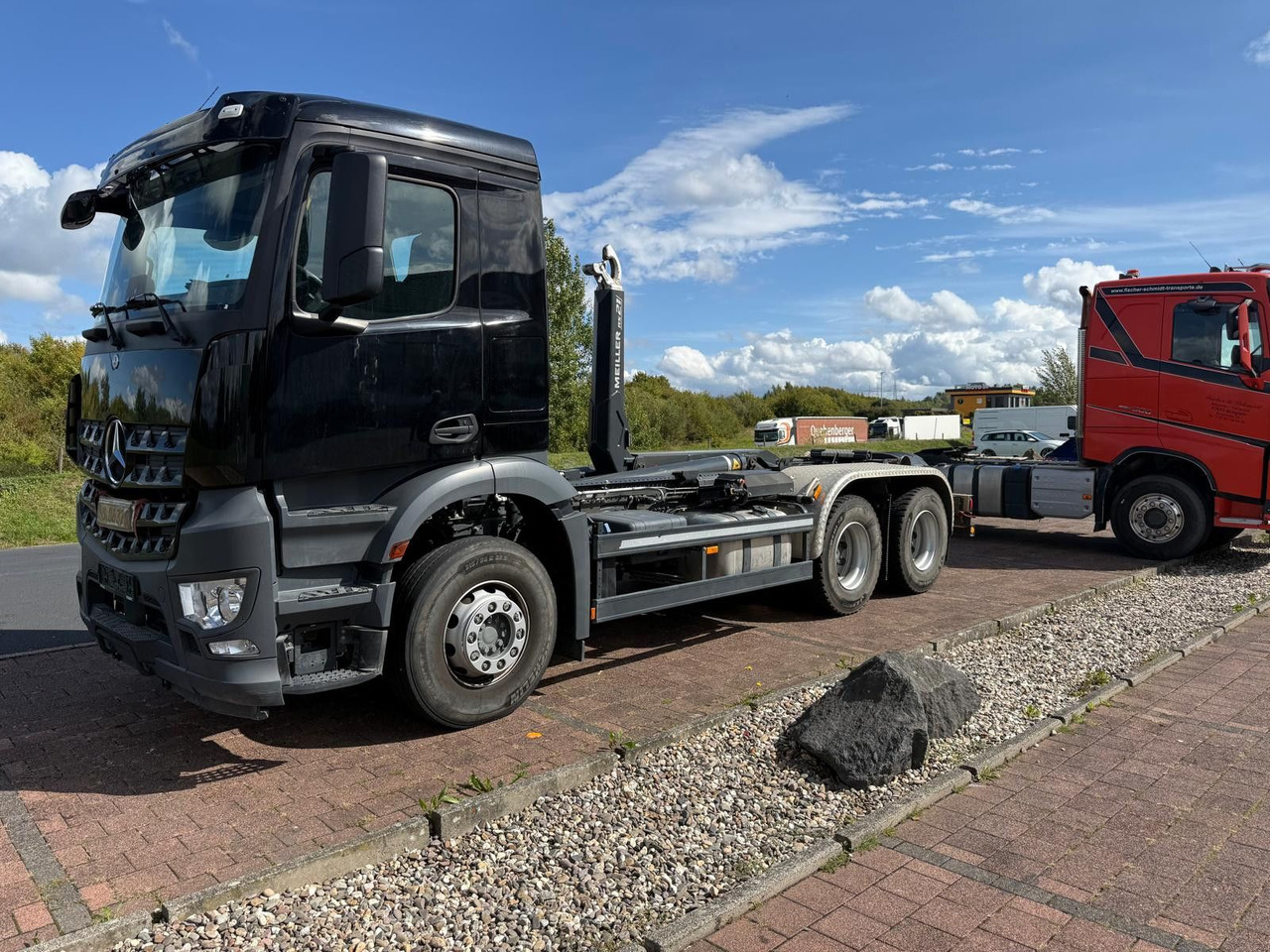 Mercedes-Benz Arocs 5 2648 Meiller Hakenlift 21-60 neuwertig - Konkstõstukiga veoauto: pilt 2 Mercedes-Benz Arocs 5 2648 Meiller Hakenlift 21-60 neuwertig - Konkstõstukiga veoauto: pilt 2