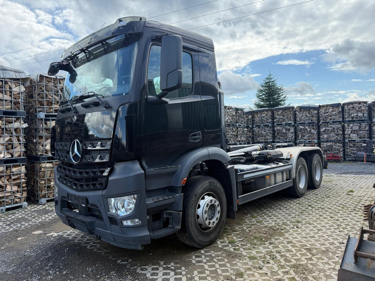Mercedes-Benz Arocs 5 2648 Meiller Hakenlift 21-60 neuwertig - Konkstõstukiga veoauto: pilt 1 Mercedes-Benz Arocs 5 2648 Meiller Hakenlift 21-60 neuwertig - Konkstõstukiga veoauto: pilt 1
