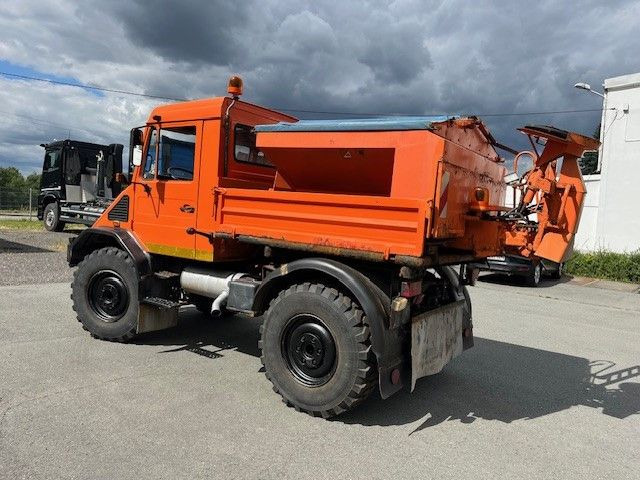 Mercedes-Benz Unimog 418/10 Winterdienst2000 - Kallurauto: pilt 3 Mercedes-Benz Unimog 418/10 Winterdienst2000 - Kallurauto: pilt 3