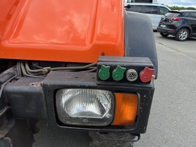 Kallurauto Mercedes-Benz Unimog 418/10 Winterdienst2000: pilt 12
