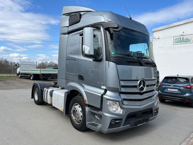 Mercedes-Benz Actros 4 MB 1943 SZM Gefahrgutvorbereitung - Sadulveok: pilt 1 Mercedes-Benz Actros 4 MB 1943 SZM Gefahrgutvorbereitung - Sadulveok: pilt 1
