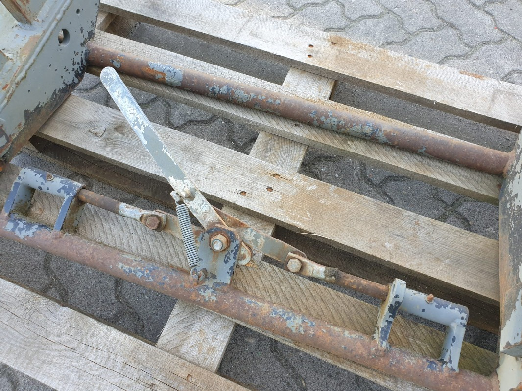 ADAPTERRAHMEN KRAMER / EURO - Esilaadur traktorile: pilt 2 ADAPTERRAHMEN KRAMER / EURO - Esilaadur traktorile: pilt 2