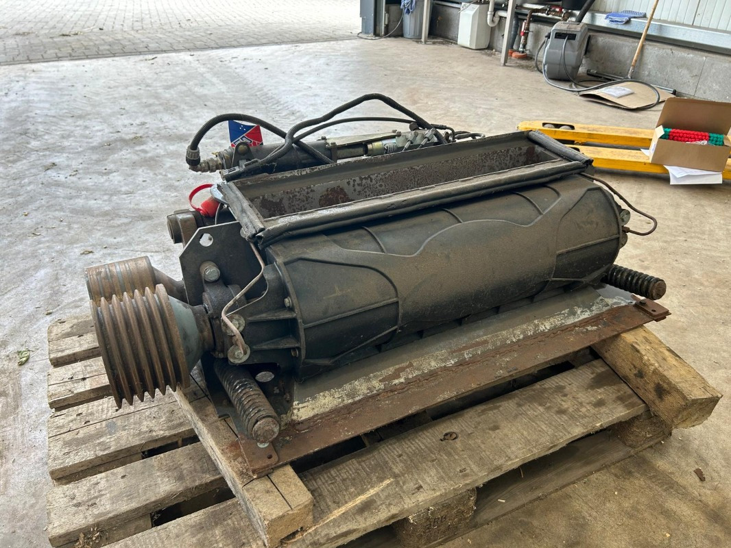 CLAAS Jaguar 890 - Saagikoristusmasin: pilt 4 CLAAS Jaguar 890 - Saagikoristusmasin: pilt 4