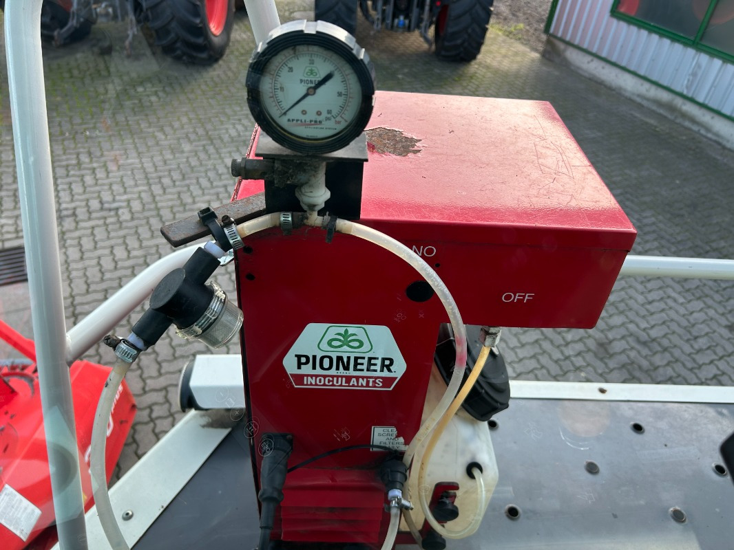 CLAAS Jaguar 890 mit Kemper 360 und PU - Saagikoristusmasin: pilt 3 CLAAS Jaguar 890 mit Kemper 360 und PU - Saagikoristusmasin: pilt 3