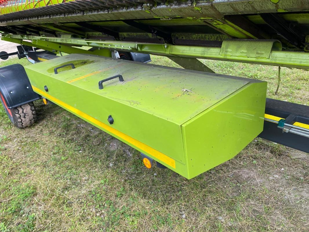 Uus Kombain CLAAS Lexion 6800 mit Vario 930 Schneidwerk: pilt 10 Uus Kombain CLAAS Lexion 6800 mit Vario 930 Schneidwerk: pilt 10