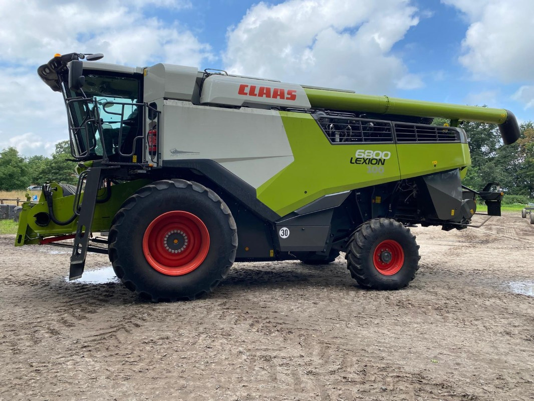 CLAAS Lexion 6800 mit Vario 930 Schneidwerk - Kombain: pilt 2 CLAAS Lexion 6800 mit Vario 930 Schneidwerk - Kombain: pilt 2